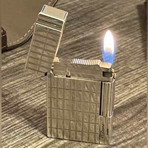 SOLD St DuPont gatsby lighter- rare silver bars pattern-great working condition